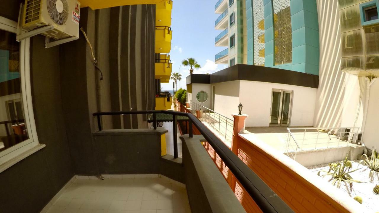 Flamingo Beach & Suite Mahmutlar Esterno foto