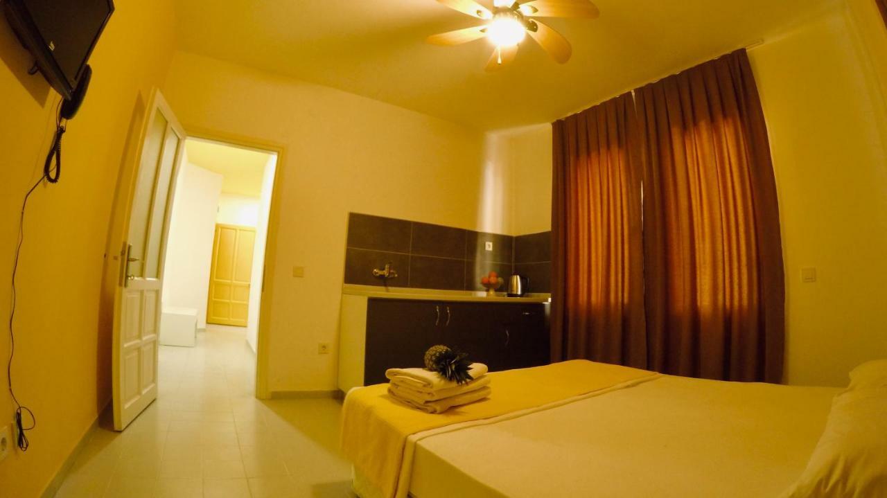 Flamingo Beach & Suite Mahmutlar Esterno foto